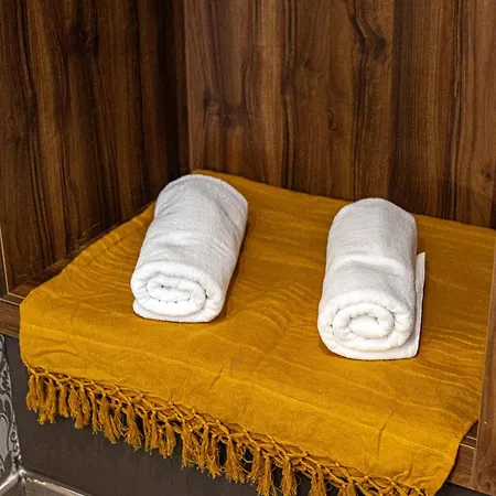 Seas * St Paul's Bay