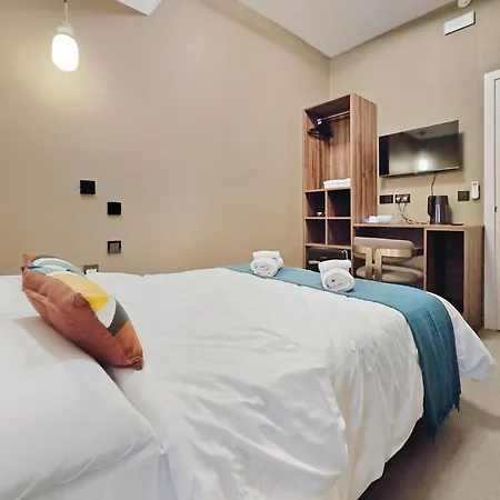 Coastline House By Matteo Feriehus